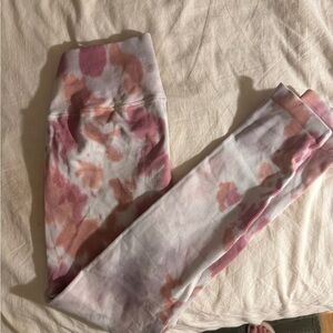 Spiritual Gangster Pink and White Tie-Dye Leggings